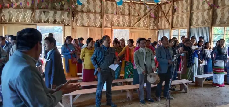 Mipin Pasian phatna Laa a sah laitah